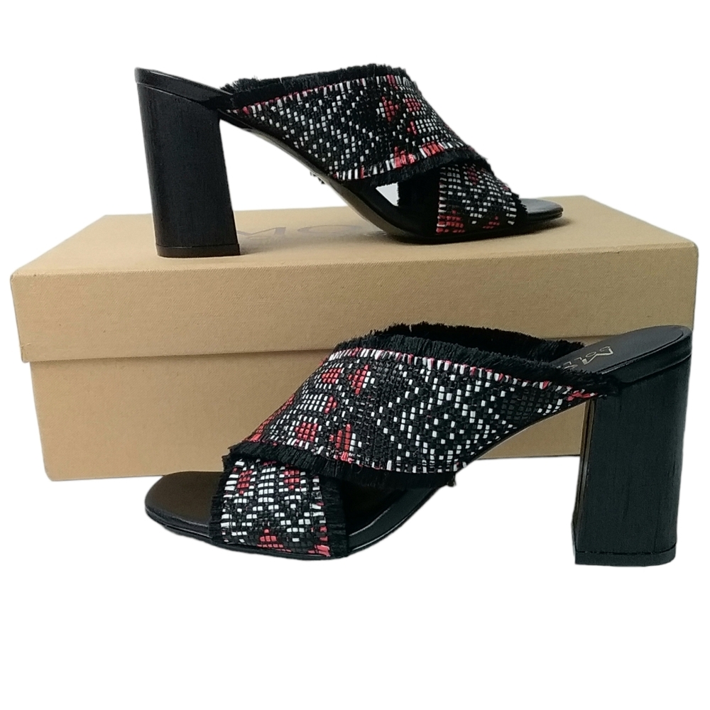 Mode Collective Sandals Women's 6 Sandstorm Mule